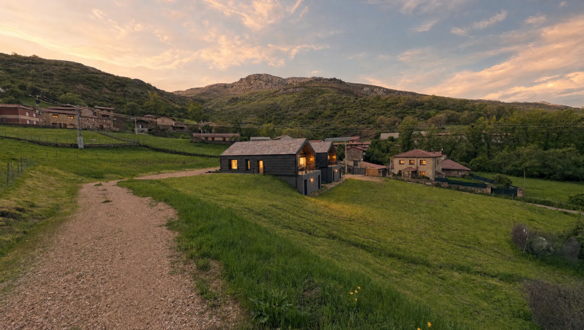 Casa rural de diseño entre prados y montañas de la Reserva de la Biosfera de los Argüellos